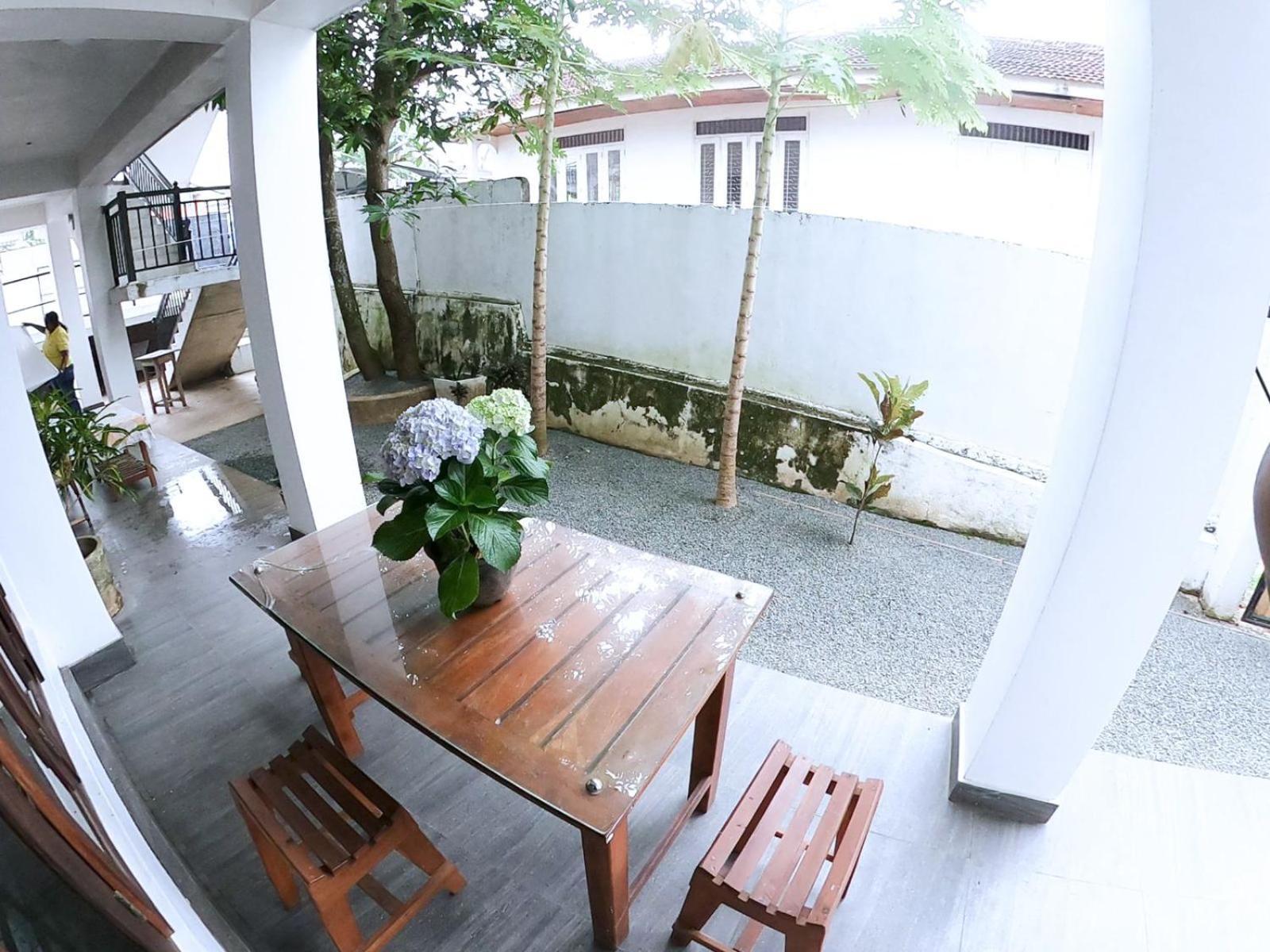Happy Tuna Guesthouse Hikkaduwa Exterior foto